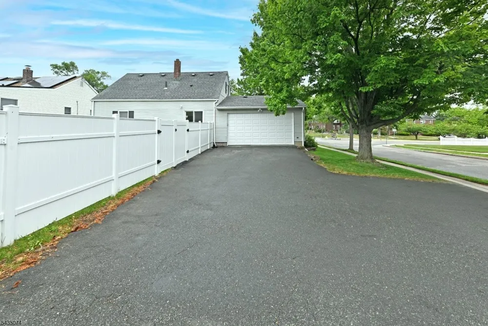 575 Allwood Rd, Clifton, NJ 07012