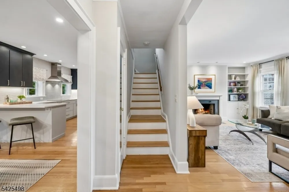 24 Mayhew Dr, South Orange, NJ 07079