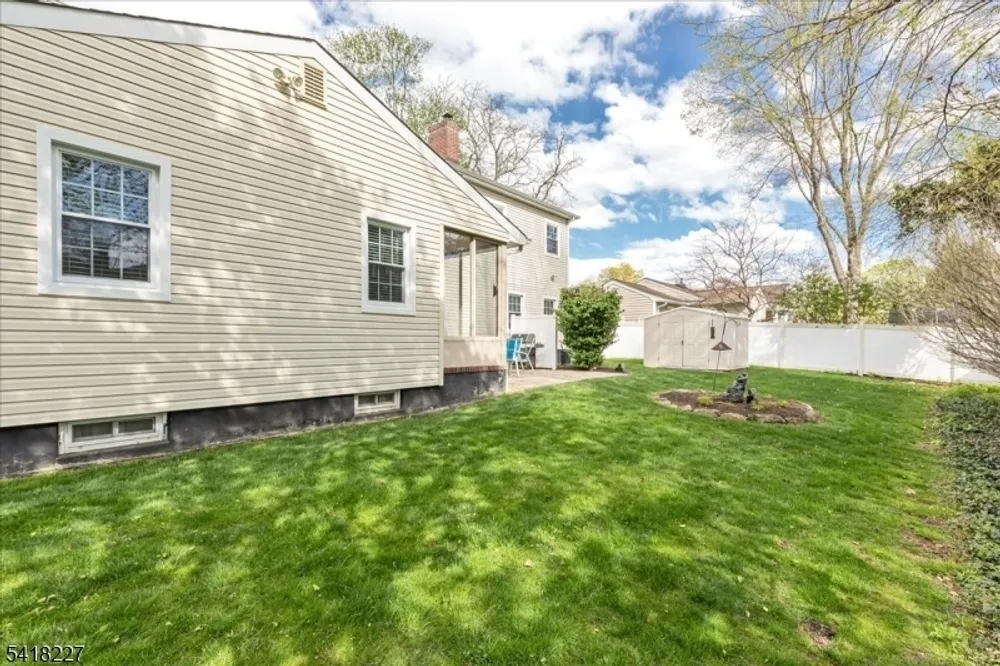 29 Mohawk Trail, Westfield, NJ 07090