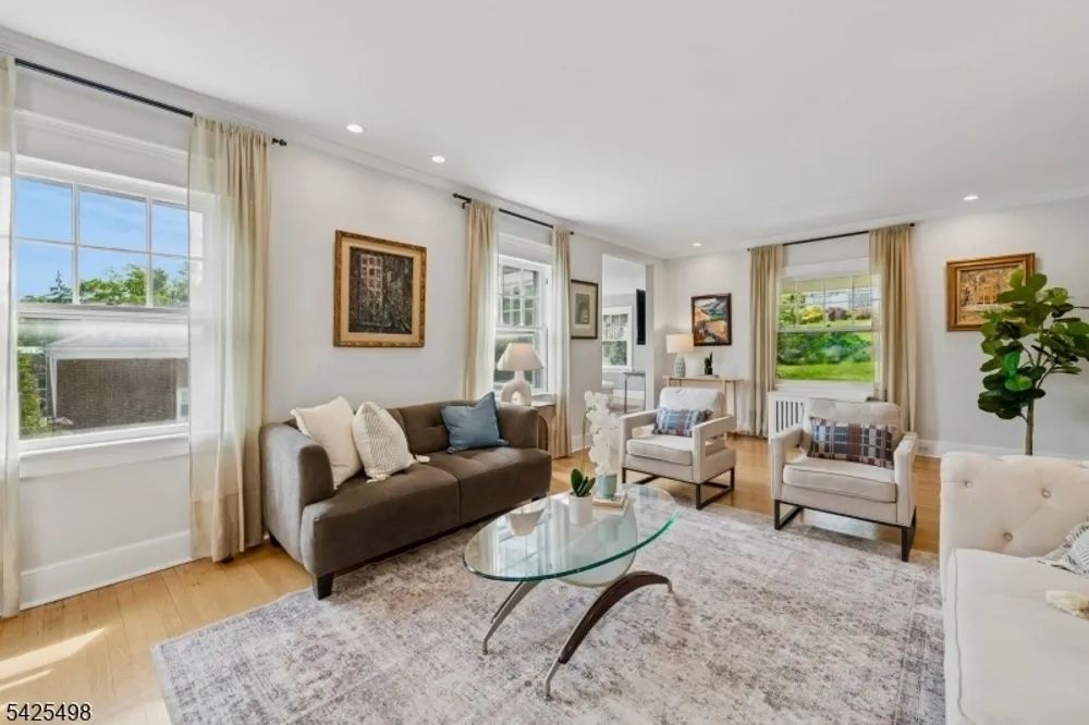 24 Mayhew Dr, South Orange, NJ 07079