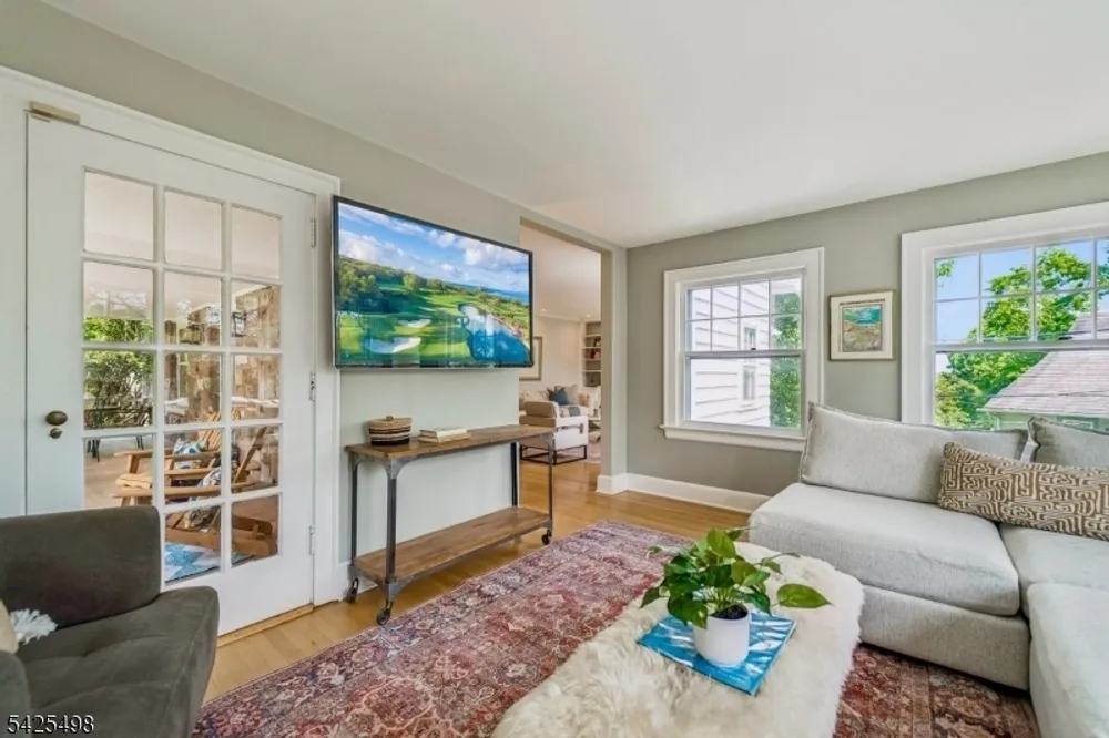 24 Mayhew Dr, South Orange, NJ 07079