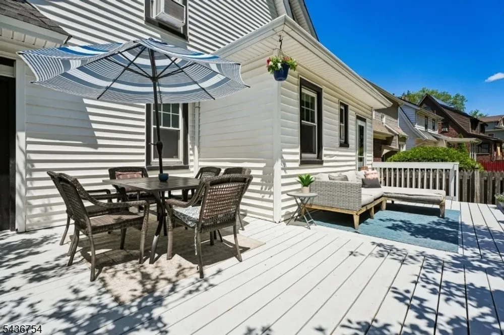 32 Rutgers St, Maplewood, NJ 07040