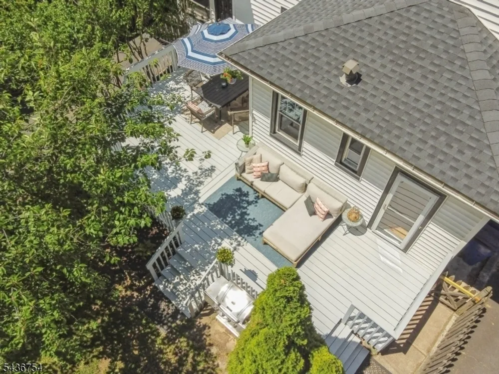 32 Rutgers St, Maplewood, NJ 07040