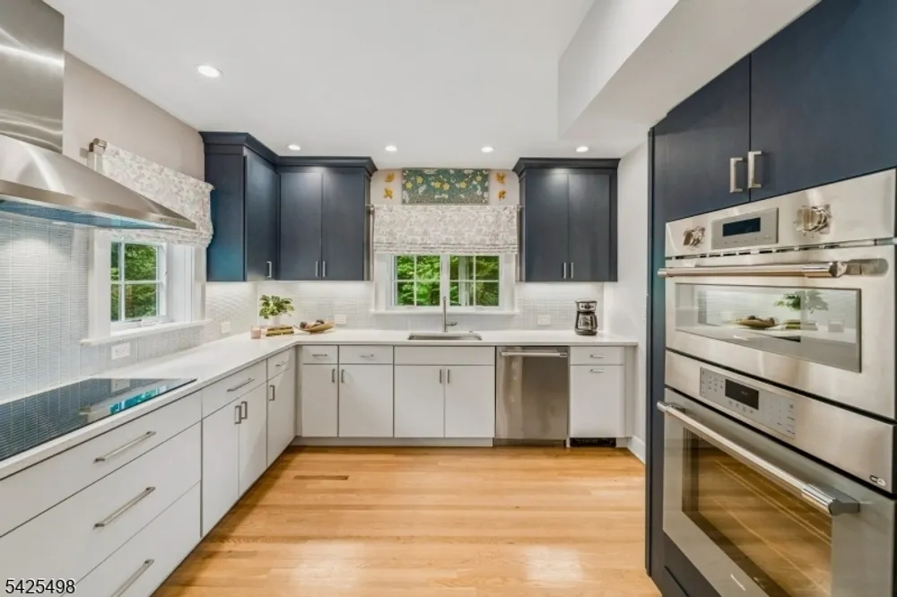 24 Mayhew Dr, South Orange, NJ 07079