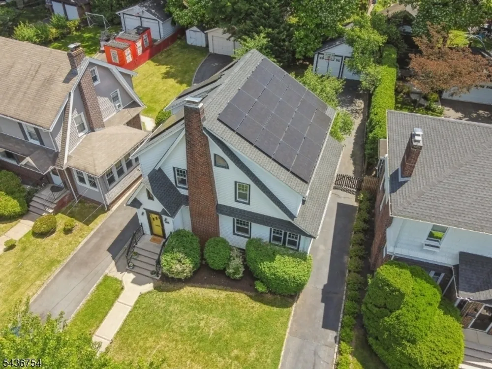 32 Rutgers St, Maplewood, NJ 07040