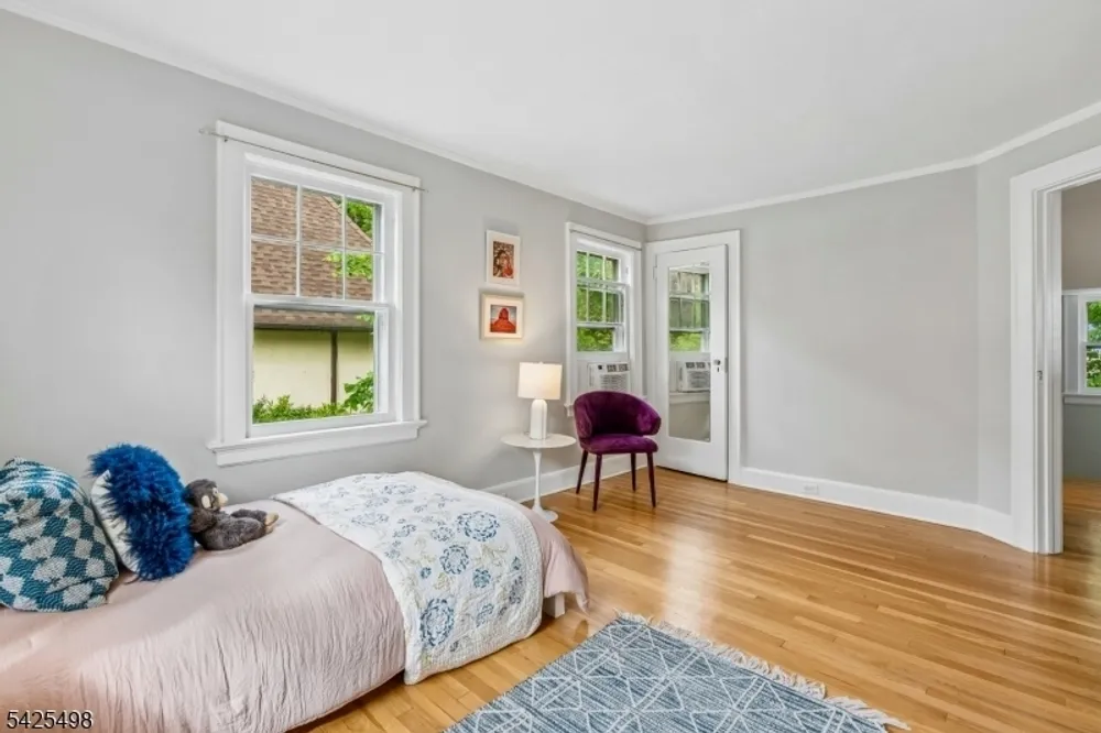24 Mayhew Dr, South Orange, NJ 07079