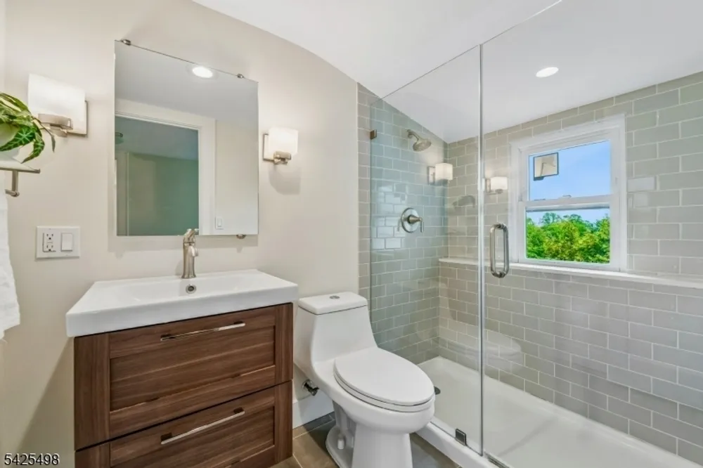 24 Mayhew Dr, South Orange, NJ 07079