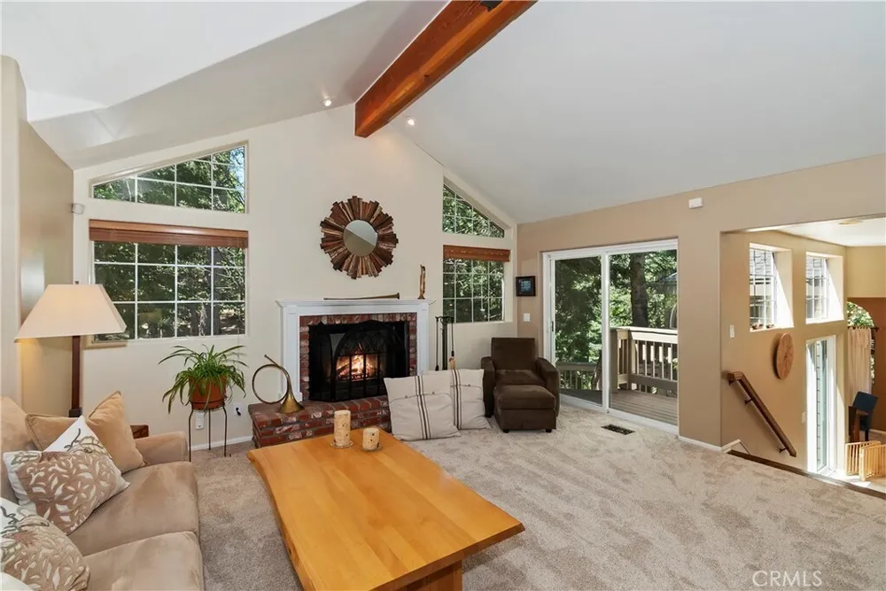 355 Cedar Ridge Dr, Lake Arrowhead, CA 92352