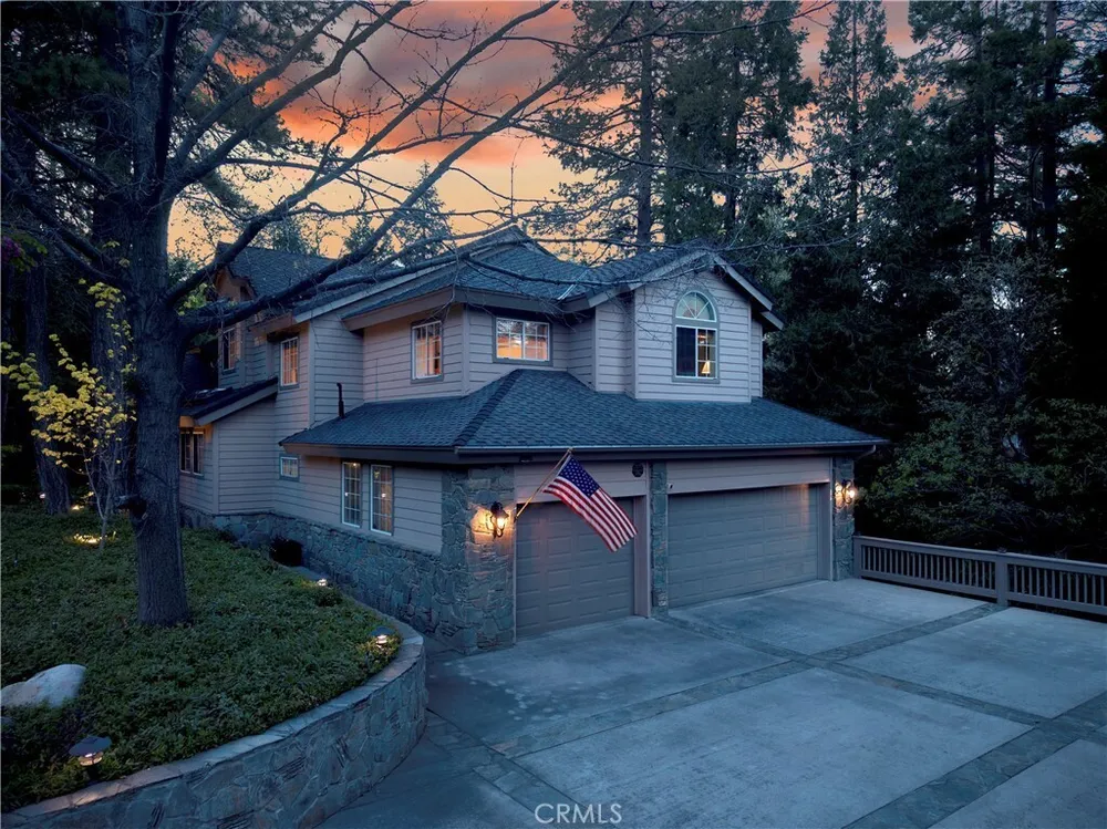 355 Cedar Ridge Dr, Lake Arrowhead, CA 92352