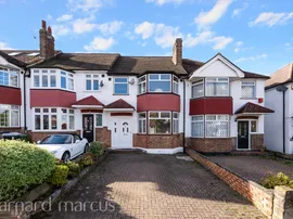 Fairford Gardens, WORCESTER PARK photo
