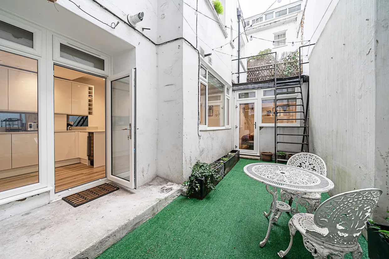 Westbourne Terrace, London, W2 photo 9