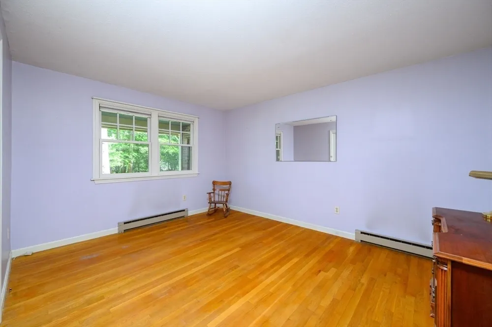 371 Gardner St, Hingham, MA 02043
