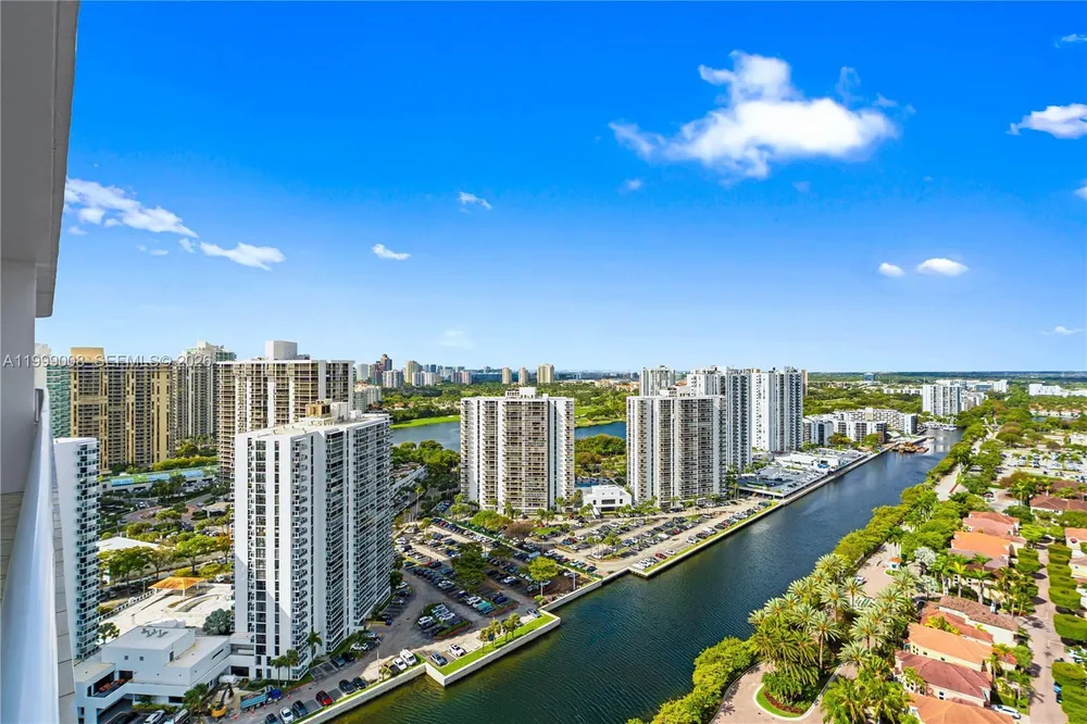 3802 NE 207th St, Aventura, FL 33180