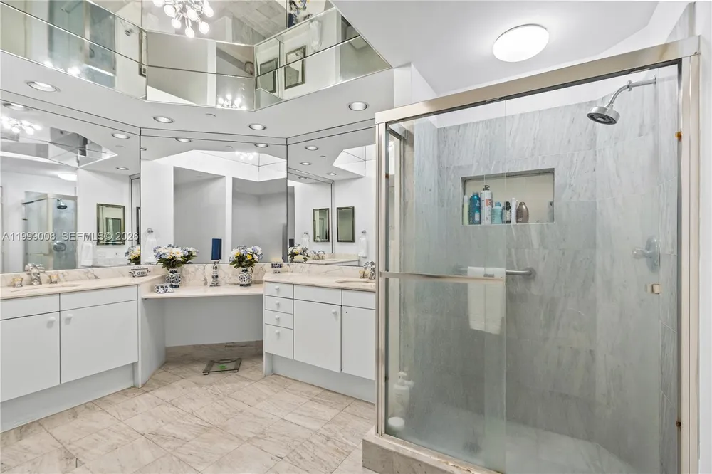 3802 NE 207th St, Aventura, FL 33180