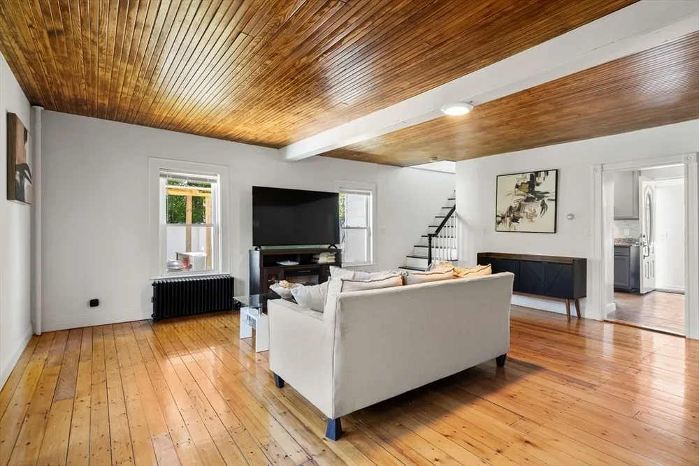 13 Highland Rd, Middleton, MA 01949