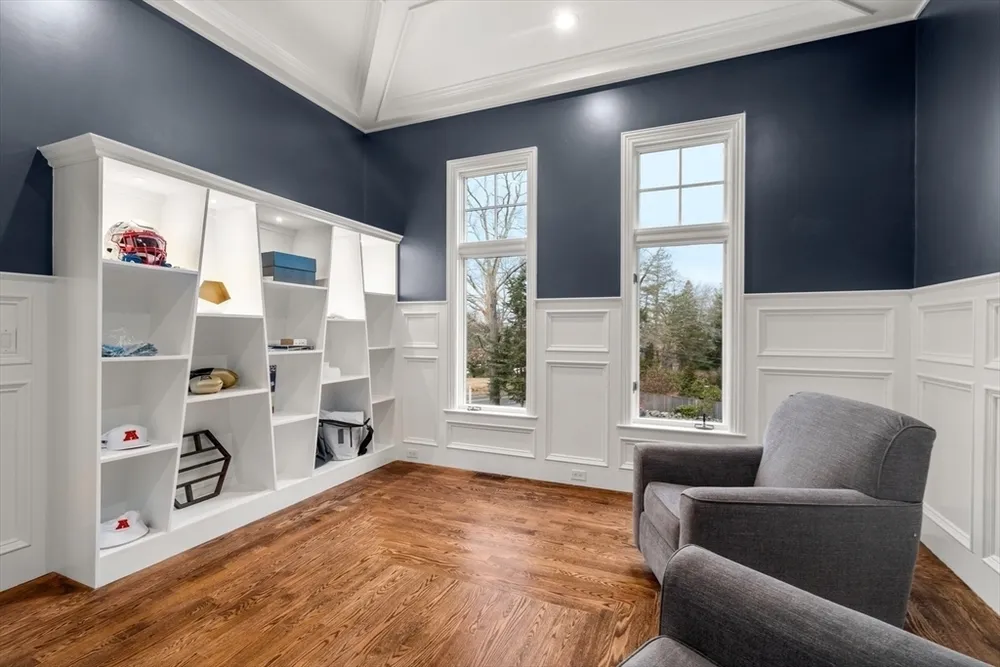 7 Schoolmaster Ln, Dedham, MA 02026