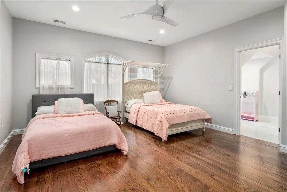 7 Schoolmaster Ln, Dedham, MA 02026