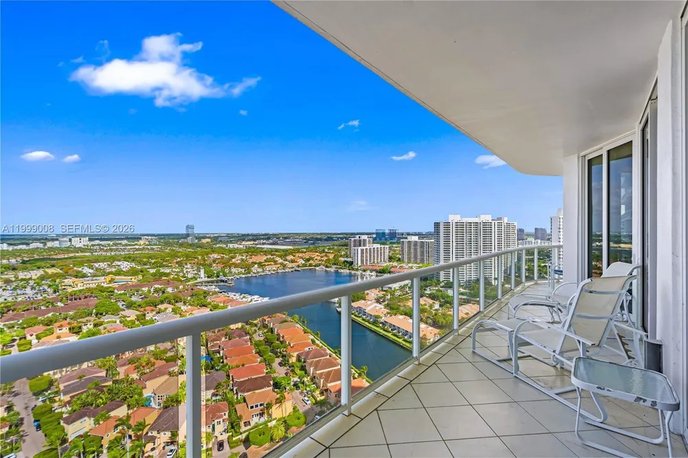 3802 NE 207th St, Aventura, FL 33180