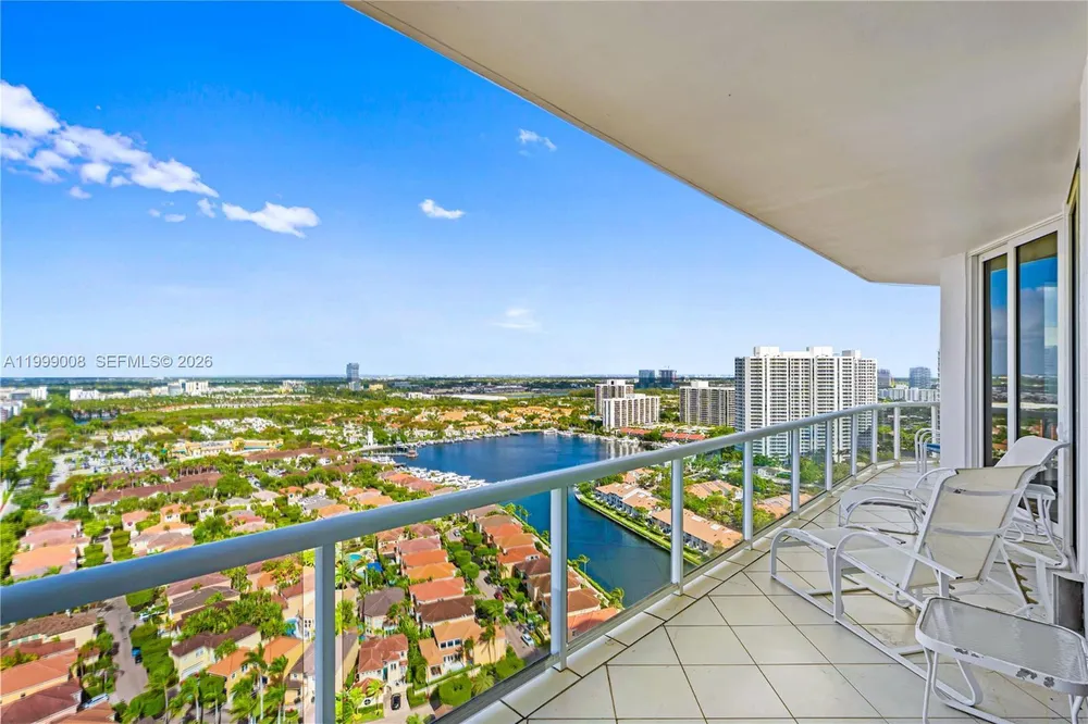 3802 NE 207th St, Aventura, FL 33180