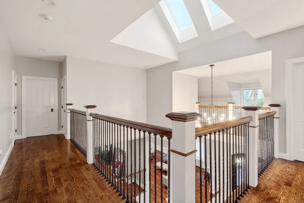 7 Schoolmaster Ln, Dedham, MA 02026