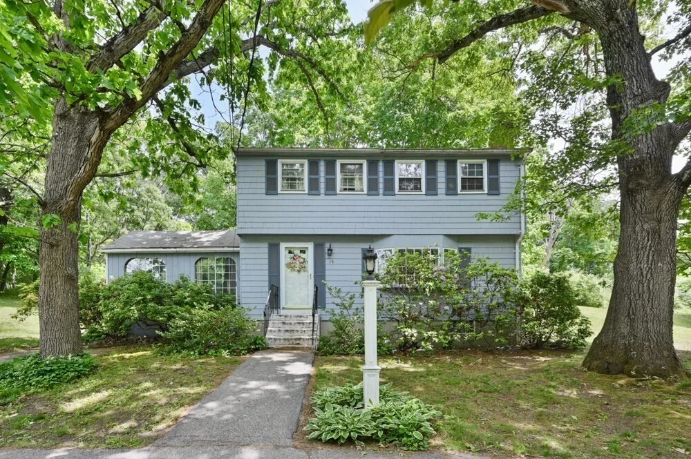 73 Hood Rd, Tewksbury, MA 01876-1058