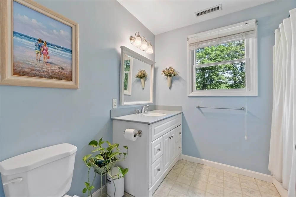 107 Maple Rd, Tewksbury, MA 01876