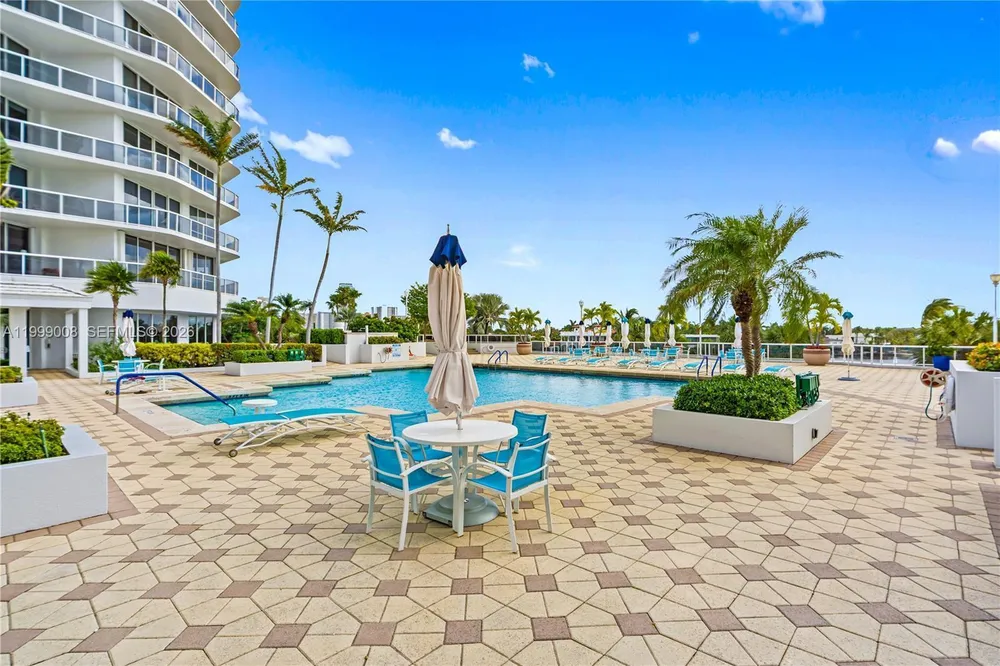 3802 NE 207th St, Aventura, FL 33180