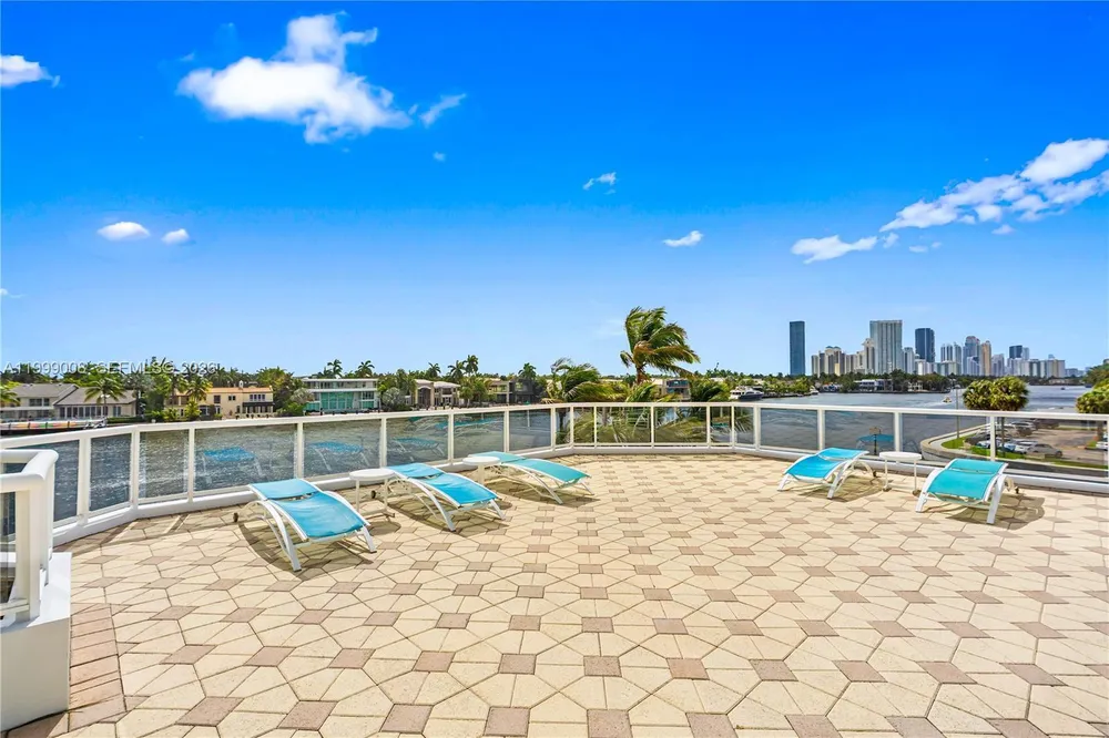 3802 NE 207th St, Aventura, FL 33180