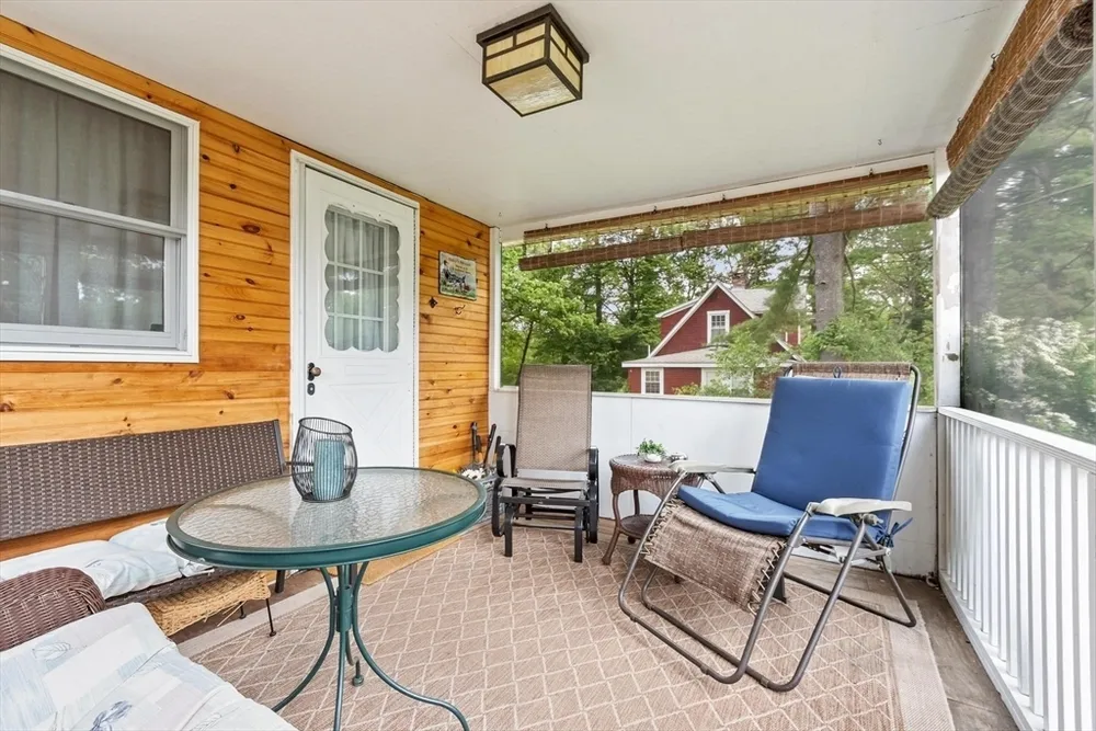 107 Maple Rd, Tewksbury, MA 01876
