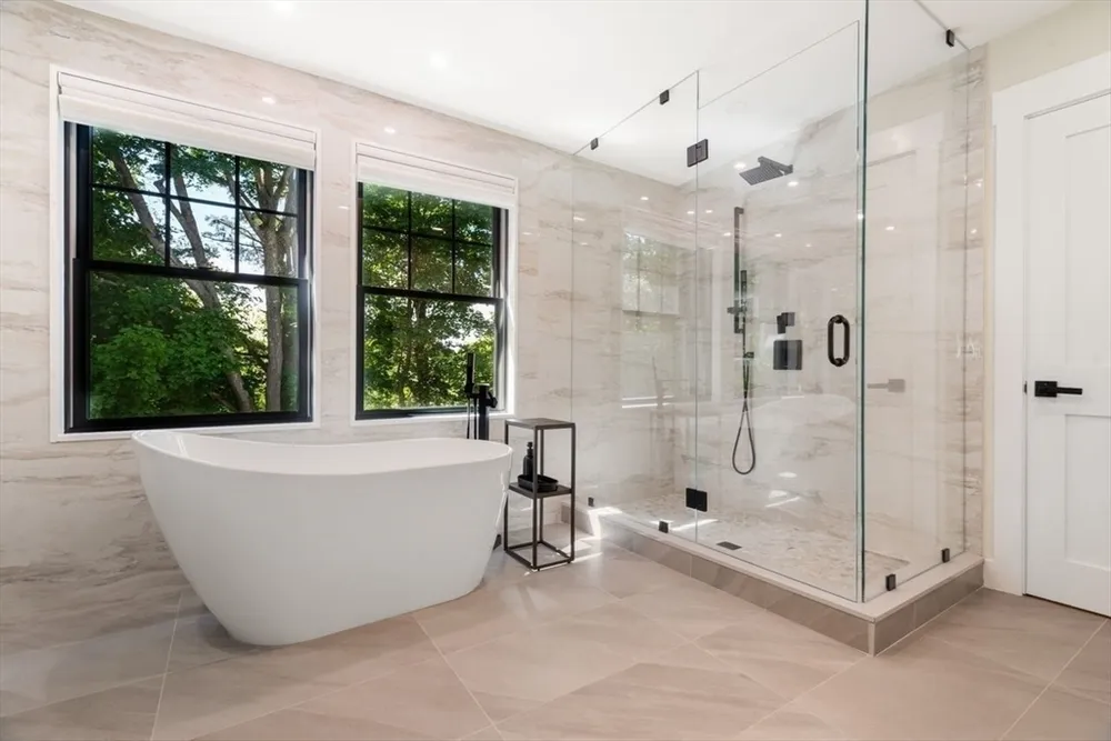 283 Walnut St, Wellesley, MA 02481