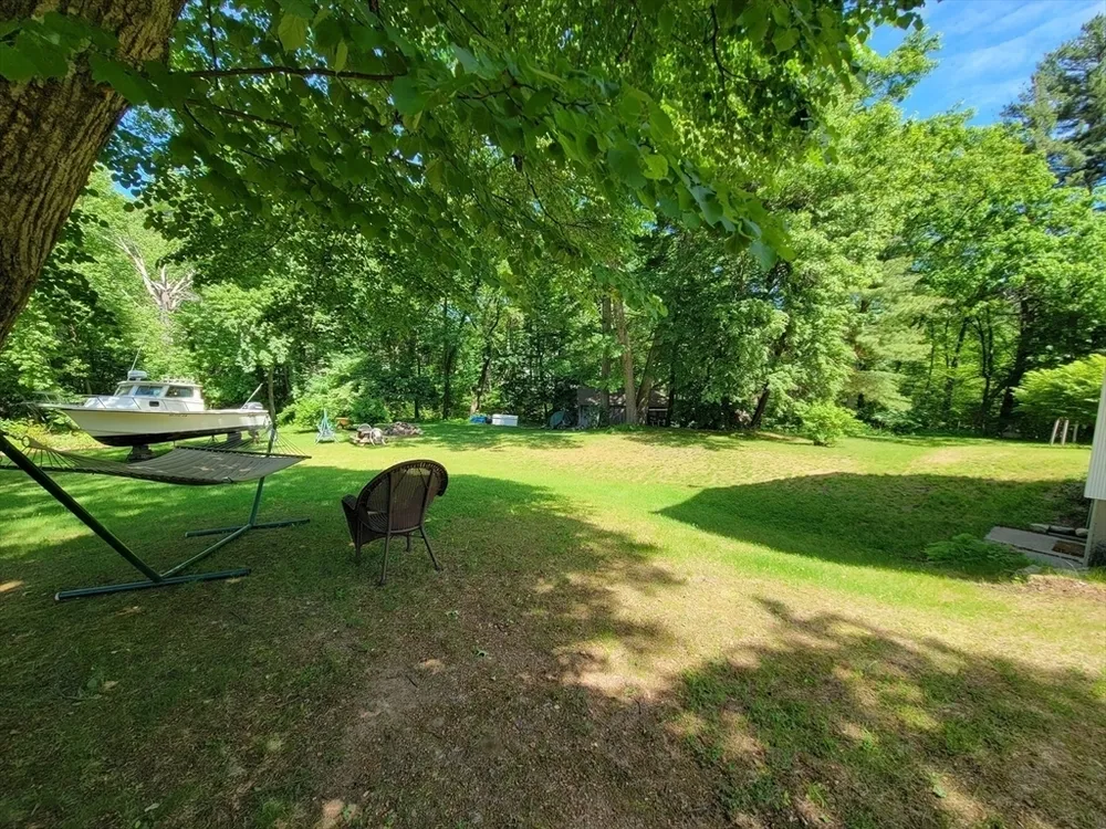 107 Maple Rd, Tewksbury, MA 01876