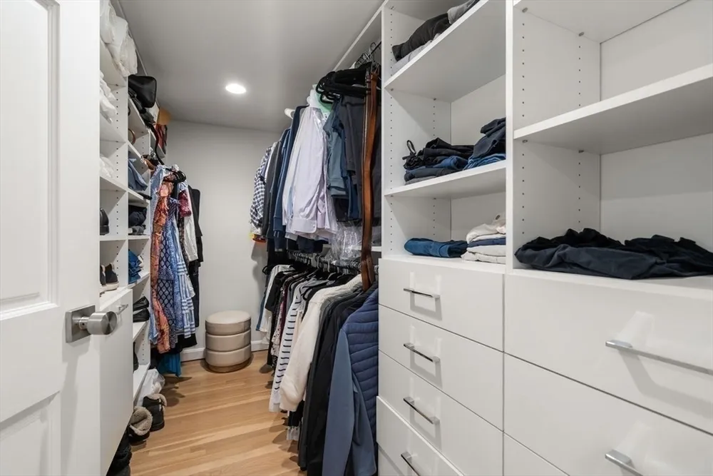 21 Madison Rd, Halifax, MA 02338