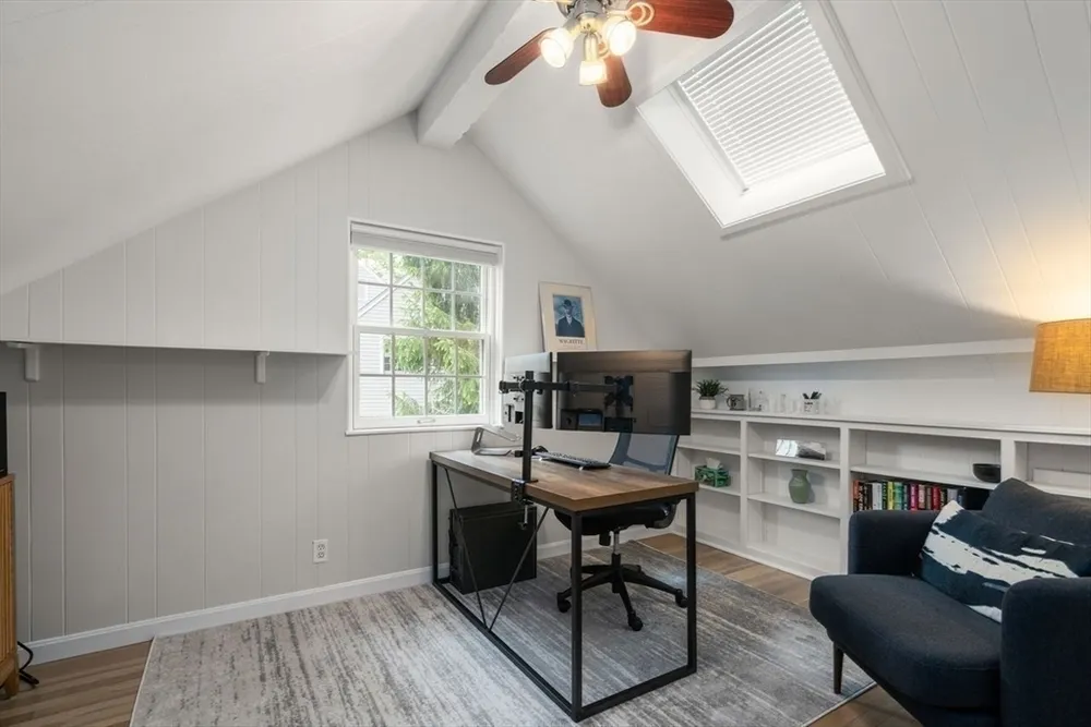 21 Madison Rd, Halifax, MA 02338