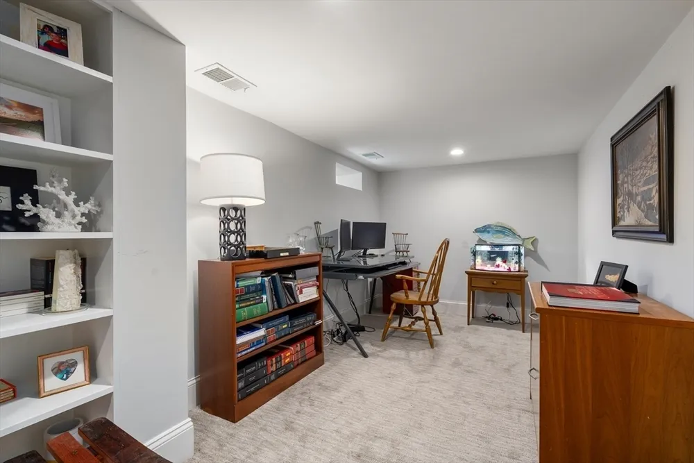 14 Holly Ave, Cambridge, MA 02138