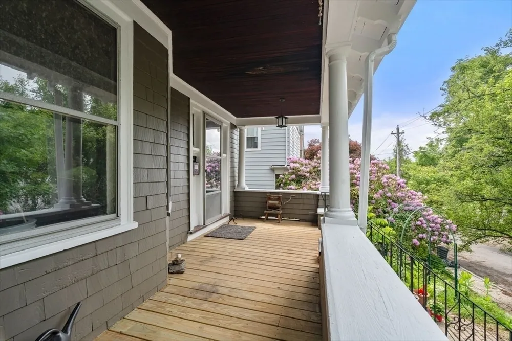 51 Manthorne Rd, Boston, MA 02132