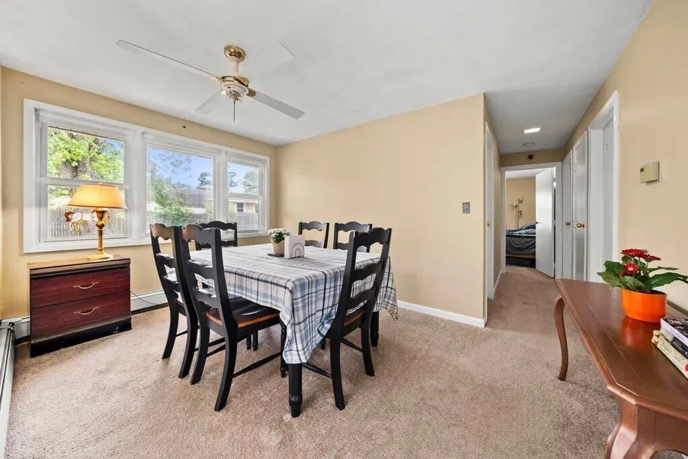 6 Antrim Rd, Peabody, MA 01960