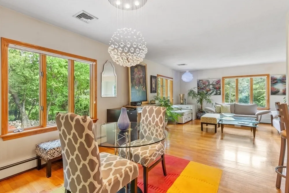 81 Goodale St, Peabody, MA 01960