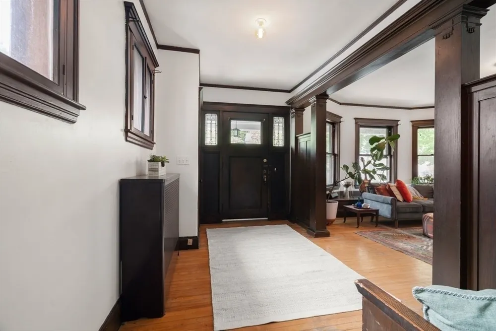 51 Manthorne Rd, Boston, MA 02132