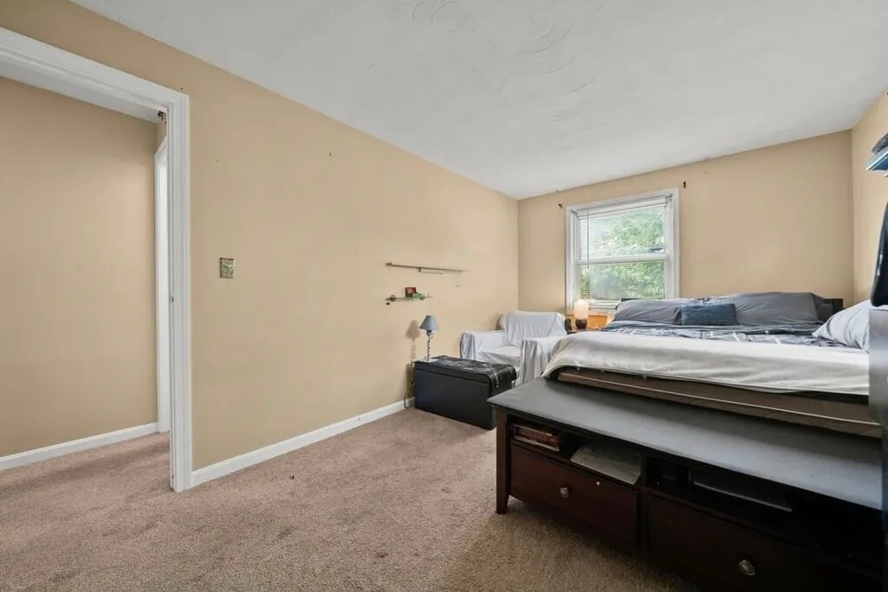 6 Antrim Rd, Peabody, MA 01960
