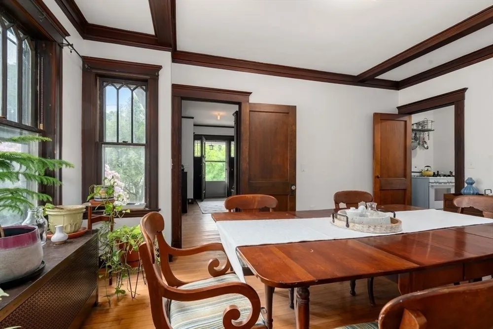 51 Manthorne Rd, Boston, MA 02132