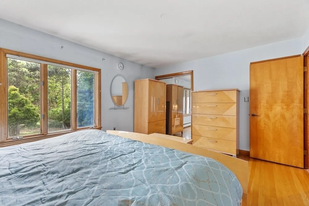 81 Goodale St, Peabody, MA 01960