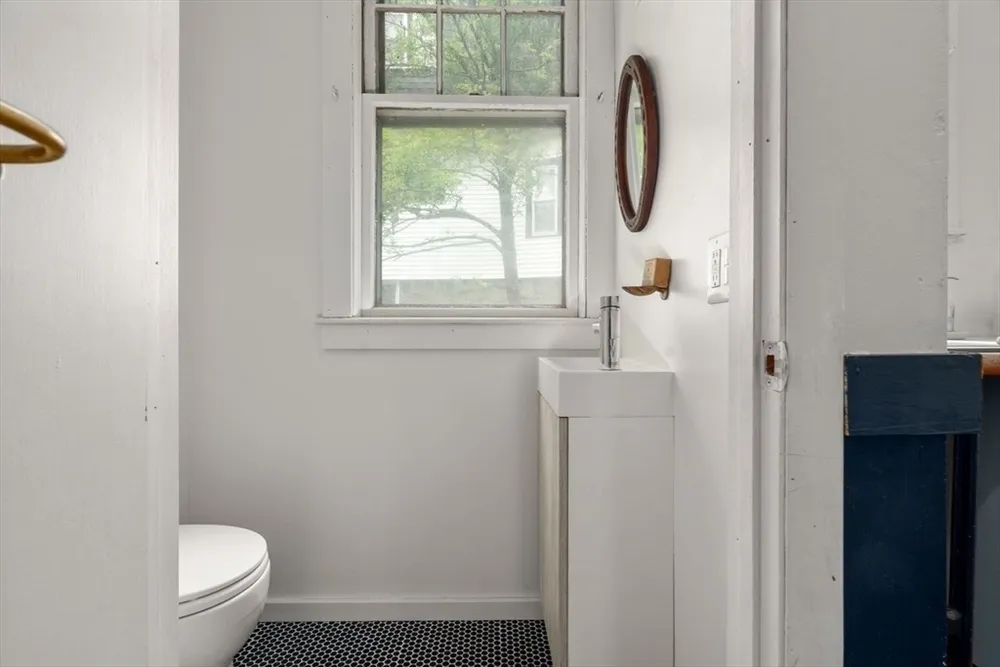 51 Manthorne Rd, Boston, MA 02132