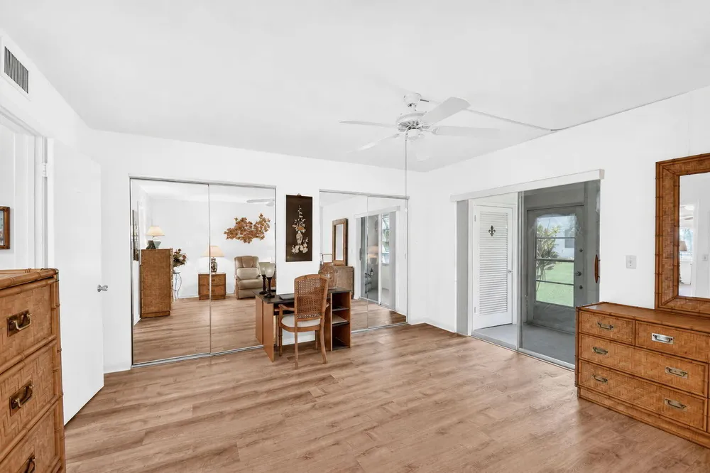 3240 Lake Osborne Dr, Lake Worth Beach, FL 33461