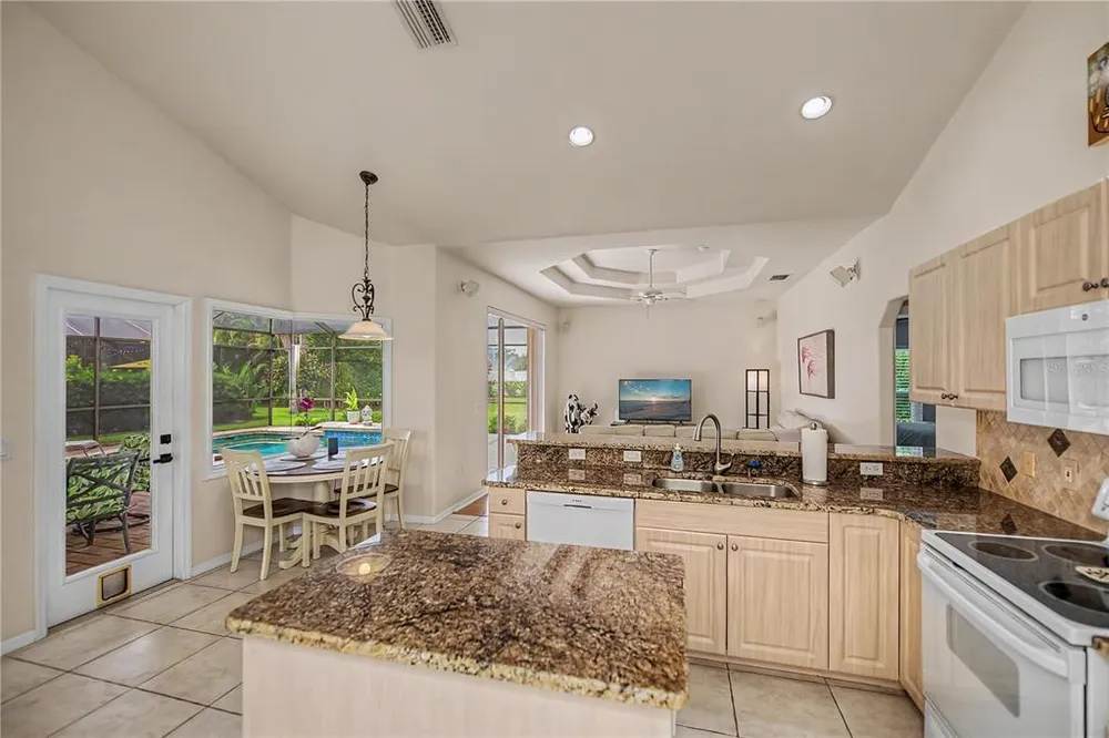 2145 Date Palm Way, Venice, FL 34292