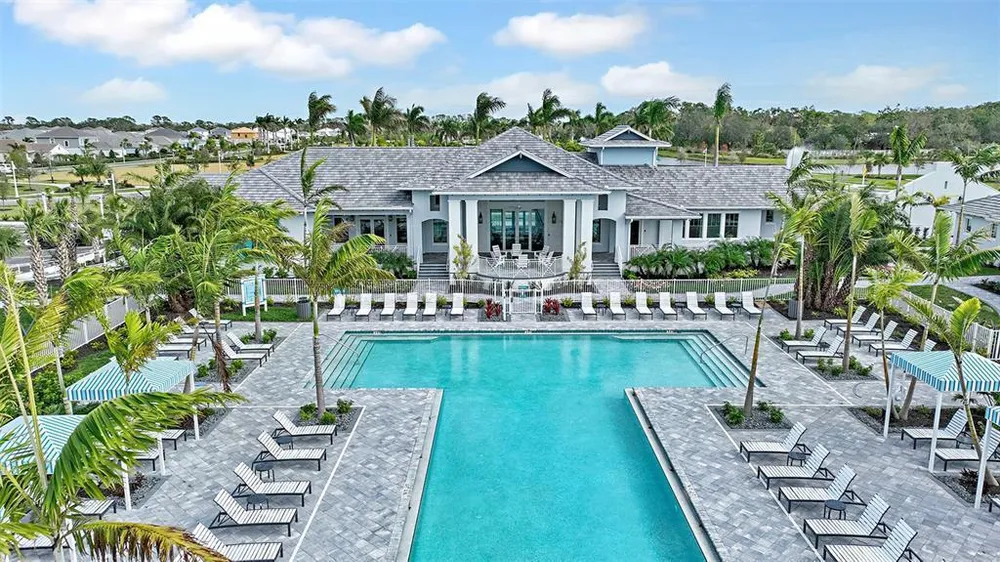 9718 Crystal Isles Circle, Sarasota, FL 34241
