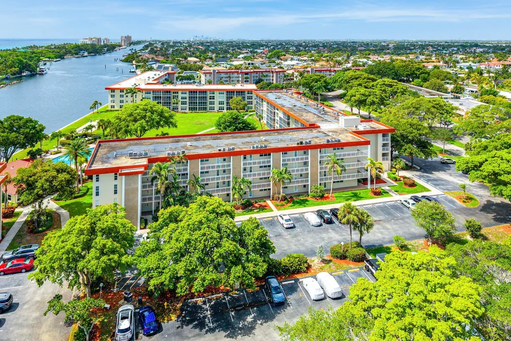 3150 NE 48th Ct, Lighthouse Point, FL 33064
