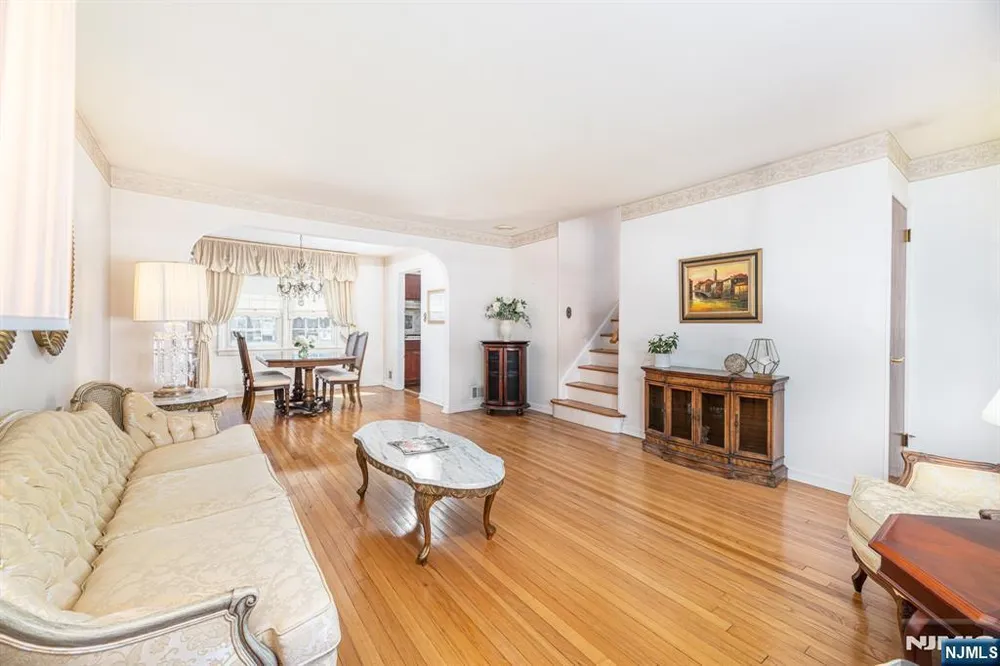 112 Berdan St, Rochelle Park, NJ 07662