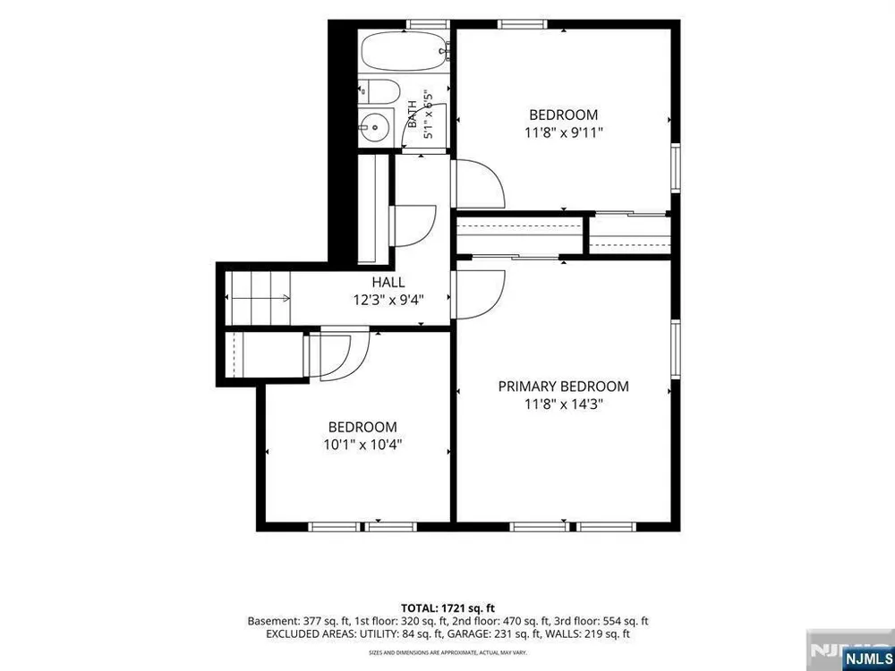 112 Berdan St, Rochelle Park, NJ 07662