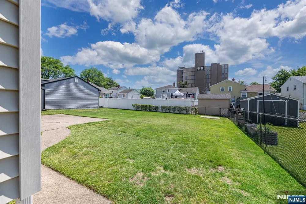 112 Berdan St, Rochelle Park, NJ 07662