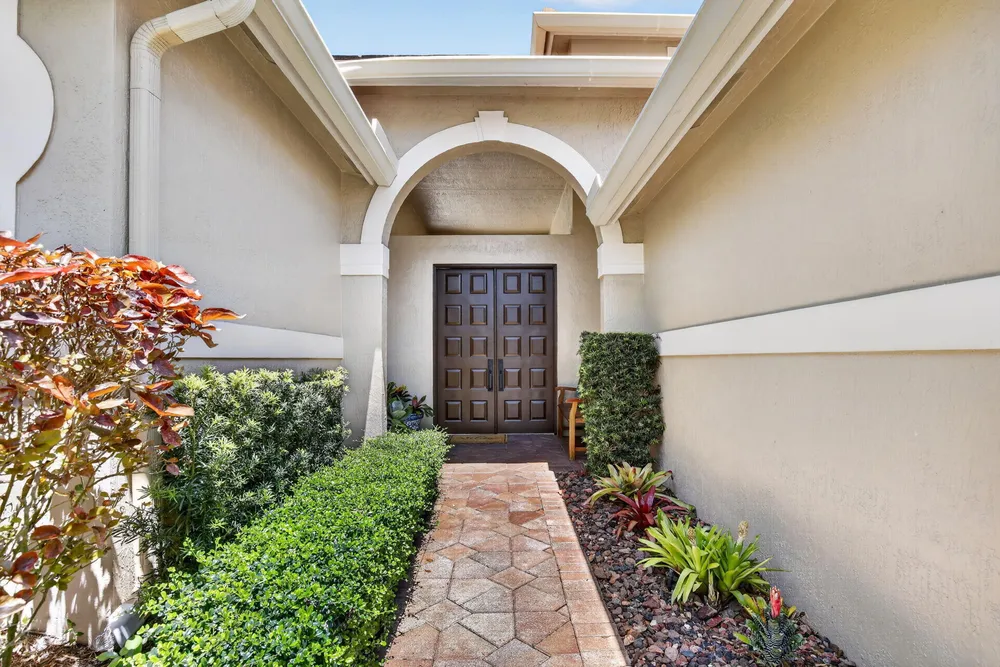 2483 Eagle Watch Ct, Weston, FL 33327